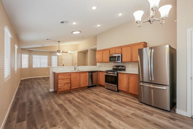 Foto del edificio - 4929 Whispering Spring Ave