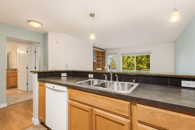 Foto del edificio - 12534 15th Ave NE