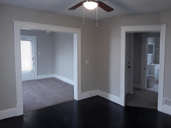 Building Photo - 303 White Ave (Top)