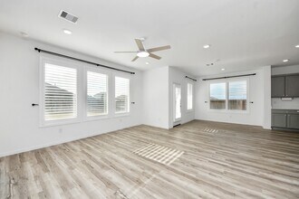 Building Photo - 5419 Sleepy Fox Ln