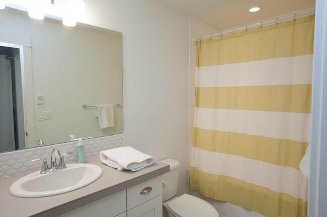 Bathroom - 691 Northeast Vail Lane
