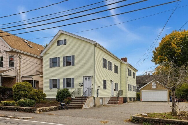 Building Photo - 26 Salem St