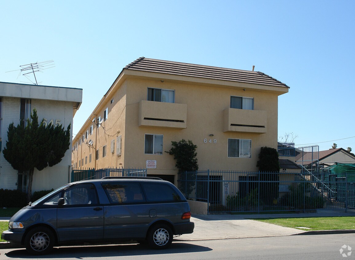 Ardmore Apartments NON RENT CONTROL Apartments in Los Angeles, CA