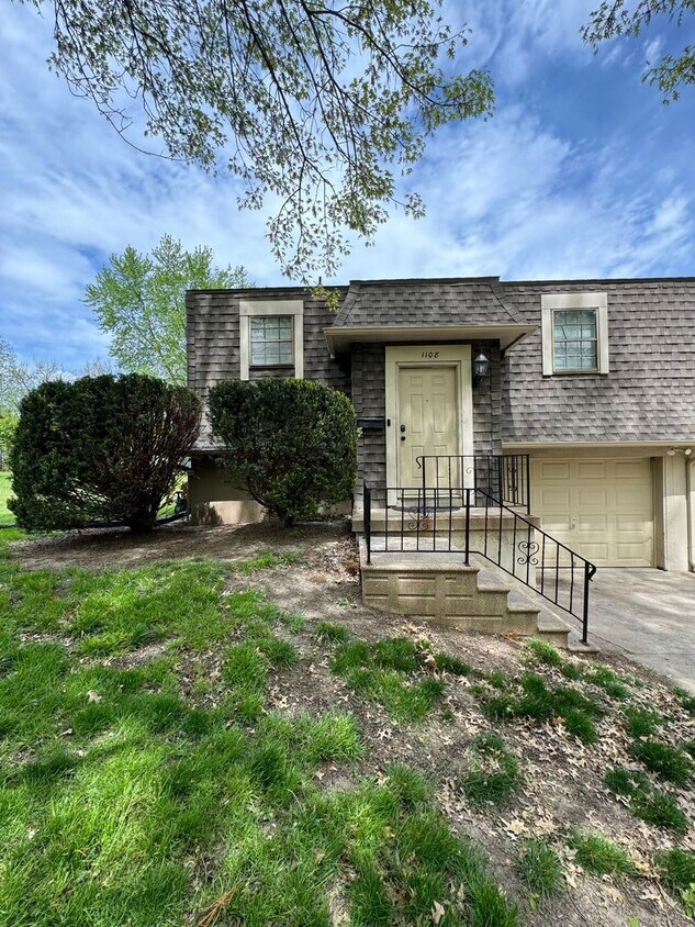 Primary Photo - Cozy 2 bedroom, 1 bath in Independence!