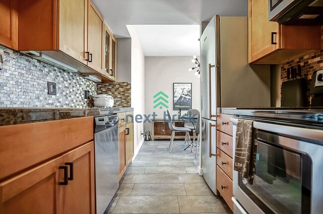 Foto del edificio - 1 BED & 1 BATH CONDO FOR RENT