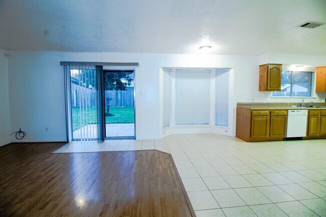 Building Photo - 4447 Brookhead Trail