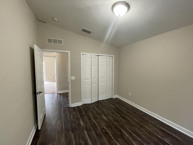 Building Photo - 170  Carol Susan Lane  Fort Pierce Fl 34982