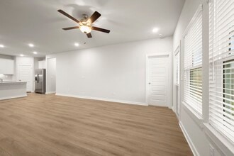 Building Photo - 8619 Blueberry Ash St