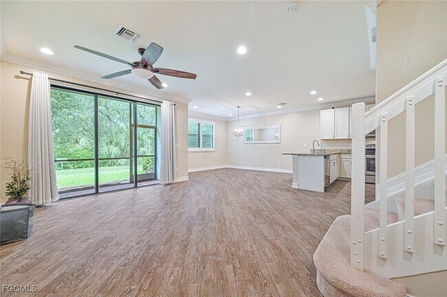 Foto del edificio - 7709 Bristol Cir