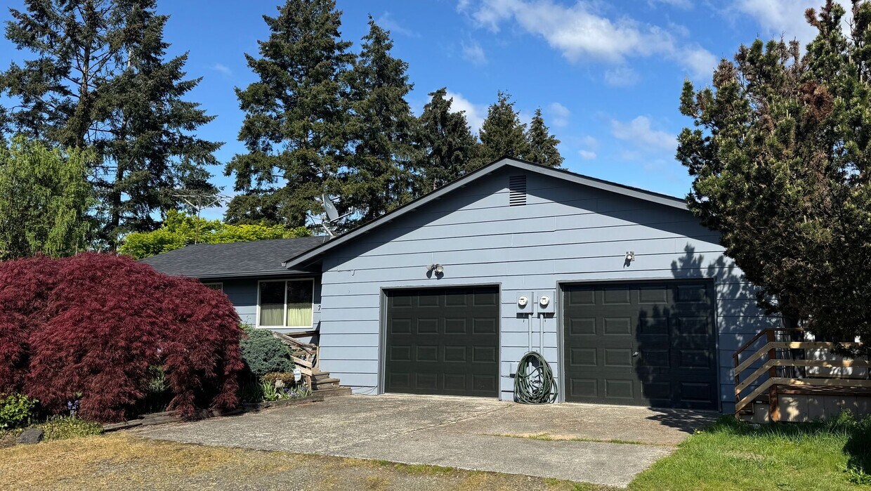 Foto principal - 2Bd/1Ba Auburn Duplex