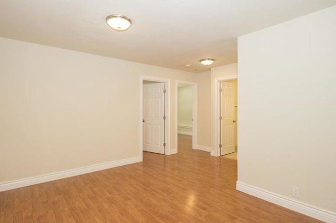 Living room space - 135 Flournoy St