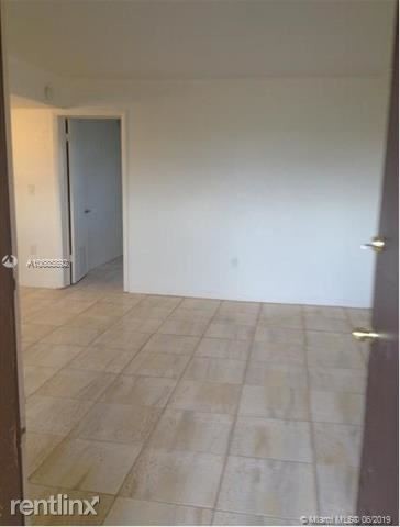 Foto del edificio - 3901 SW 112th Ave