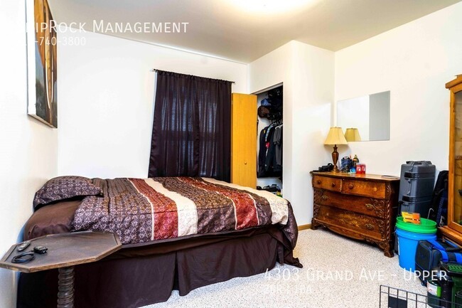 Foto del edificio - 4303 Grand Ave