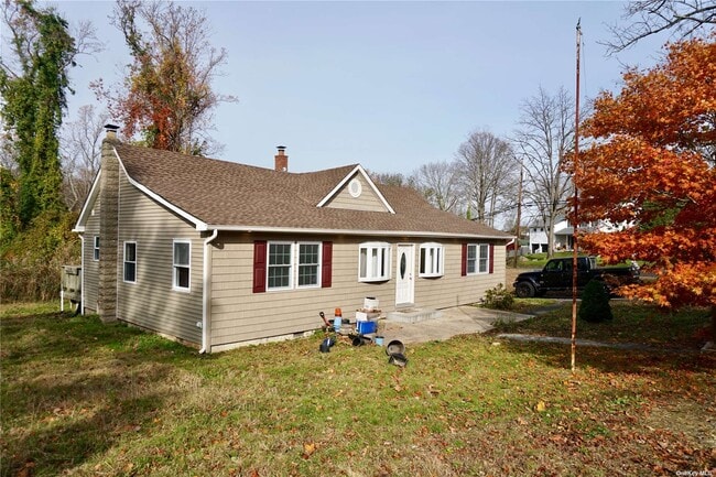 Building Photo - 60 Narcissus Rd