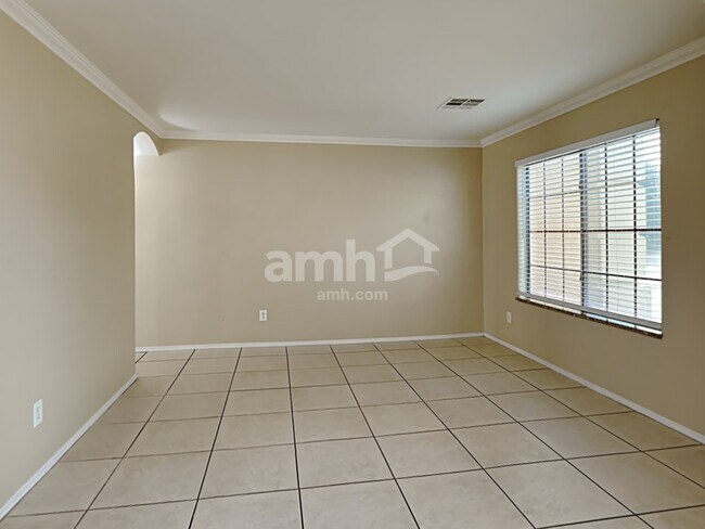 Foto del edificio - 8621 N 68th Ln