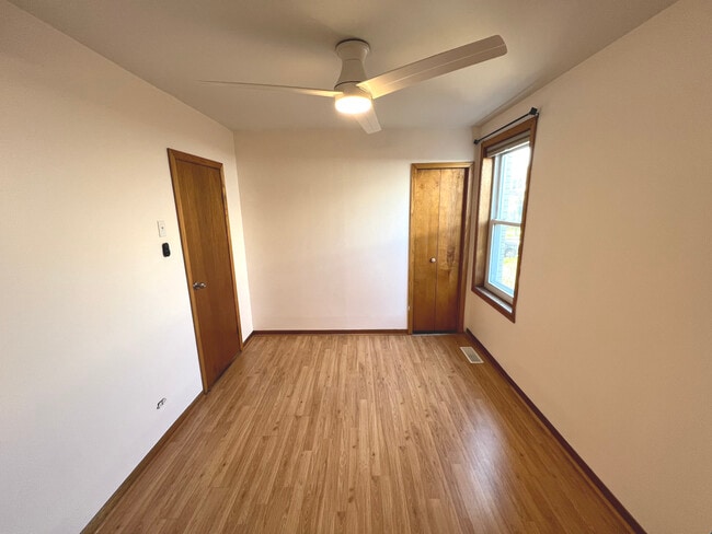 Building Photo - 4447 N Melvina Ave