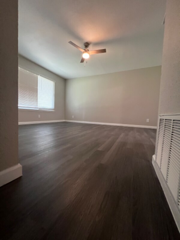 Foto del edificio - 14346 S Kendalwood Blvd