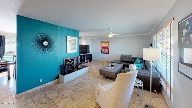 Building Photo - 6231 E Rose Cir Dr