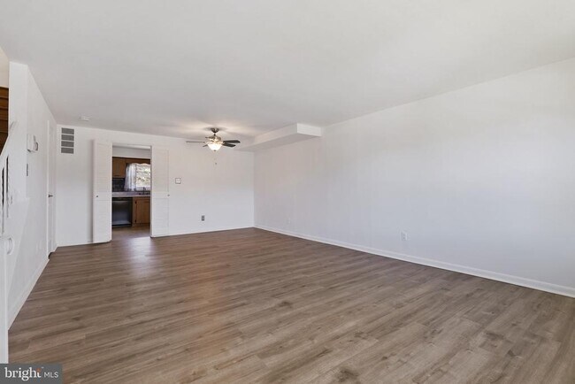 Foto del edificio - 5609 Chelwynd Rd