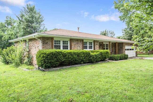 Building Photo - 4267 S Ridgecrest Dr