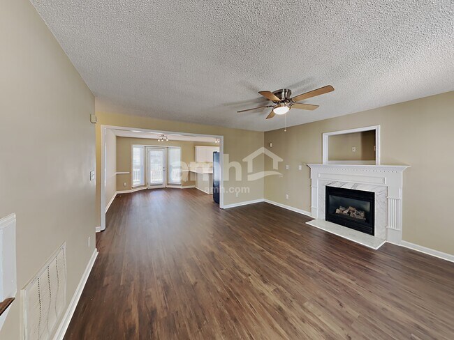 Building Photo - 7101 Missionary Ridge Dr