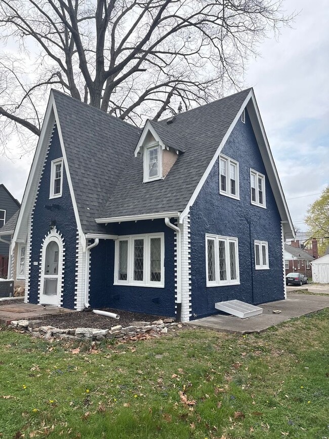 Building Photo - 714 Berkley Rd
