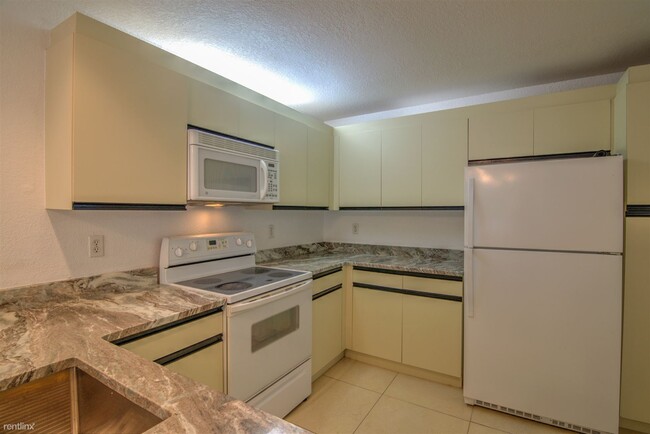 Foto del edificio - 1 br, 1 bath Condo - 81 Emerald Woods Drive