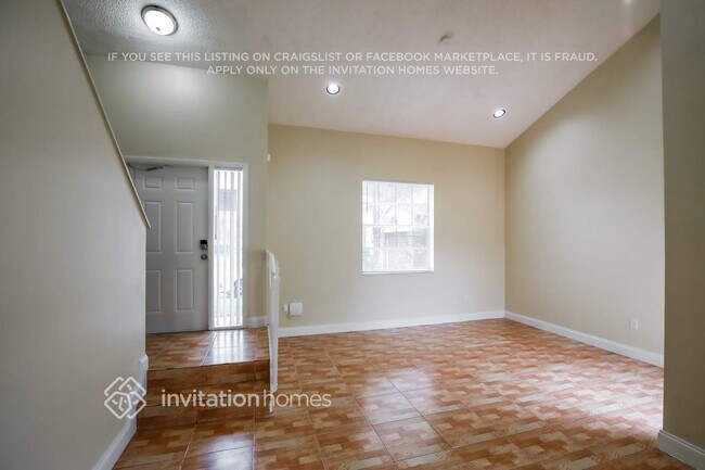 Building Photo - 13970 Langley Pl