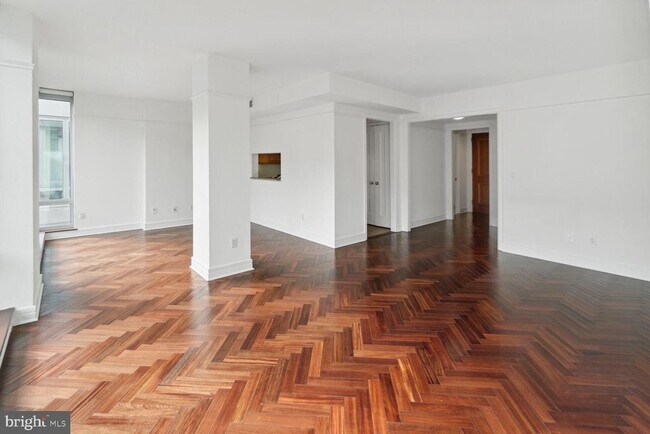 Foto del edificio - 1155 23rd St NW