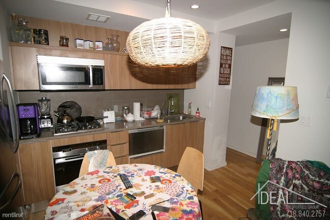 Foto del edificio - 42 N 1st St