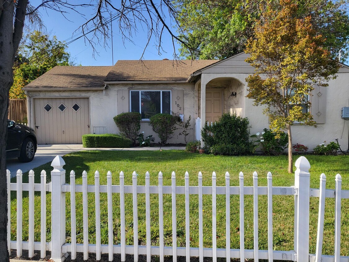 102 E Maude Ave, Sunnyvale, CA 94085 House Rental in Sunnyvale, CA