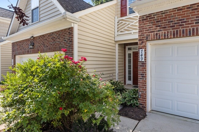 Building Photo - 749 Swan Neck Ln