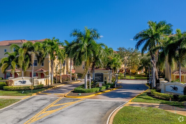Entrada de Vie Villas en Boca Raton - Vie Villas at Boca Raton