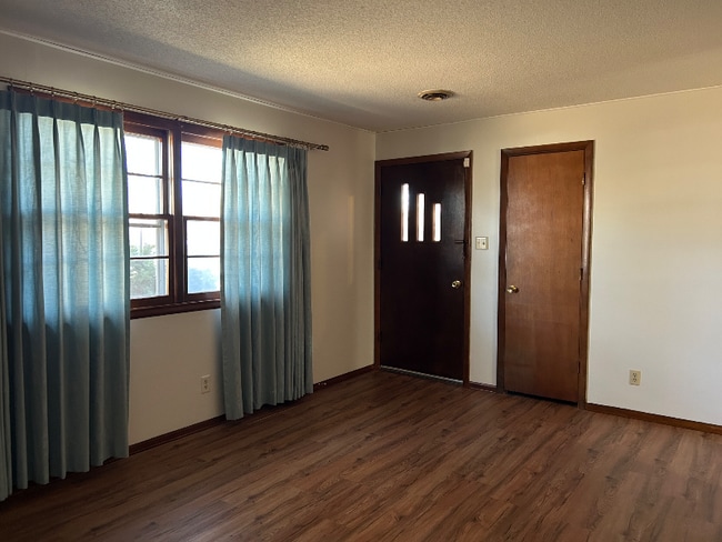 Building Photo - 3511 SE Island Cir