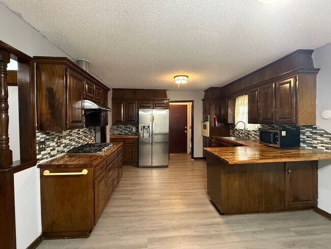 Foto del edificio - Must See! Welcome home to your new 3 bedroom, 2 bath home!