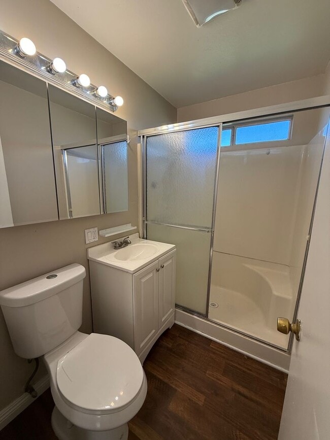 Building Photo - Beautiful 2 Bedroom 1 Bath home in well desired El Cajon neighborhood