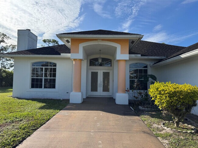 Foto del edificio - 7579 Coconut Blvd