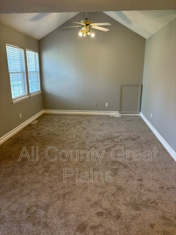 Foto del edificio - 1400 NW Jefferson Ct