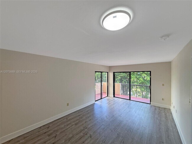 Foto del edificio - 995 SW 84th Ave