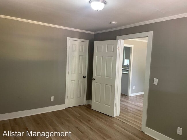 Building Photo - 2 br, 1 bath House - 611 New Street