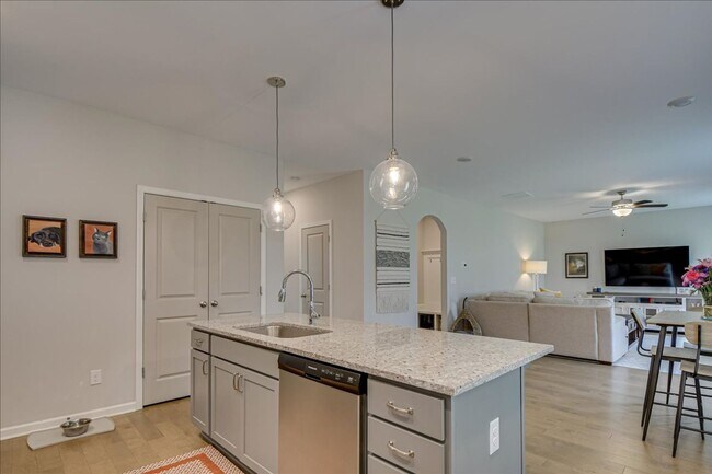 Foto del edificio - 211 Palisade Rdg