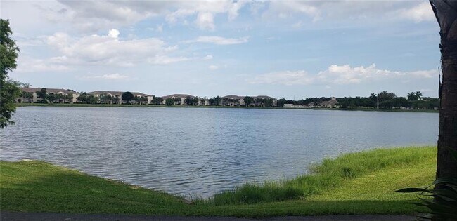 Building Photo - 5025 Wiles Rd
