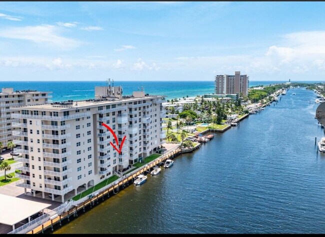 Foto del edificio - 1050 Hillsboro Mile