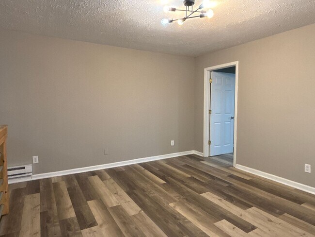 Foto del edificio - 1338 Barth Ave