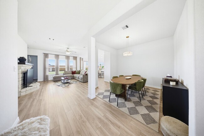 Foto del edificio - 1618 Homewood Point Ln