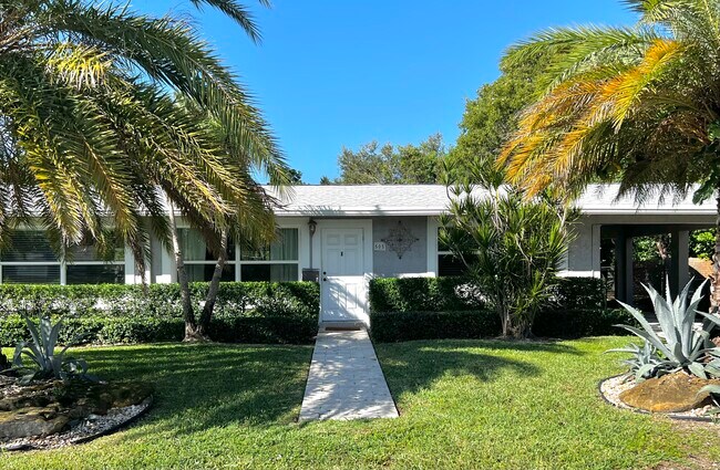 Foto del edificio - 505 SE 25th Ave