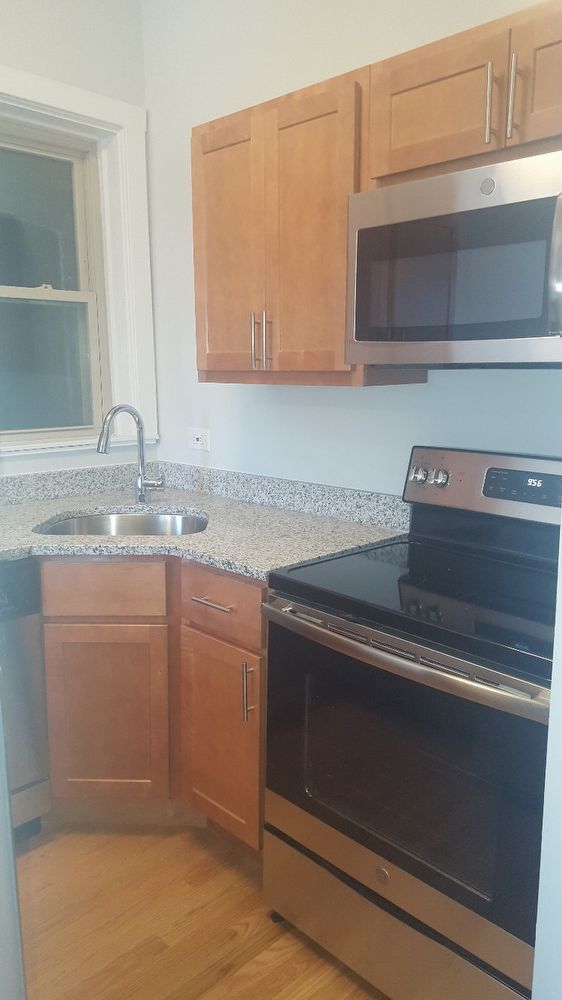 Foto del edificio - 905 Pleasant St