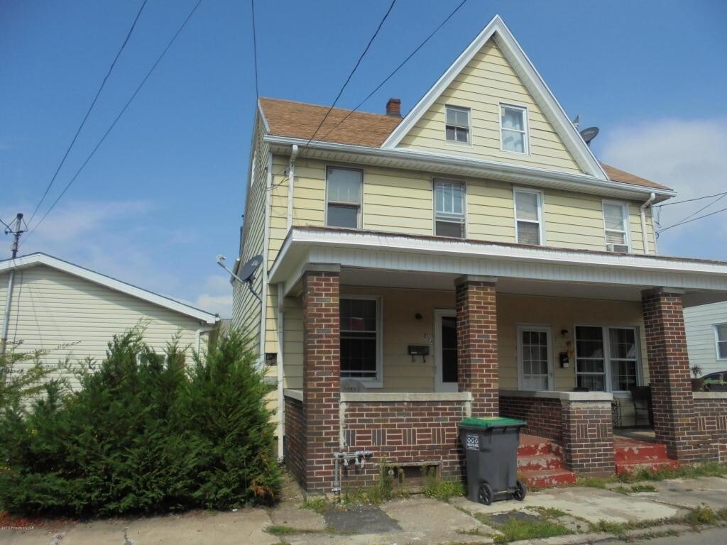 Foto principal - 234 S Cedar St