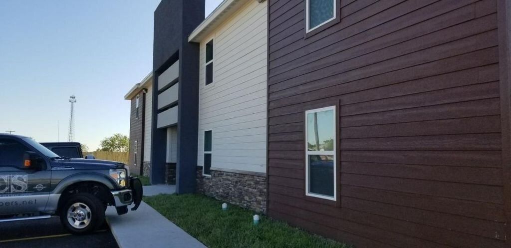 Primary Photo - Onivert Apartments