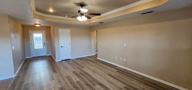 Building Photo - Beautiful 3 bedroom, 2 bath home for rent